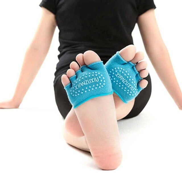 Finger-Separated Yoga Socks