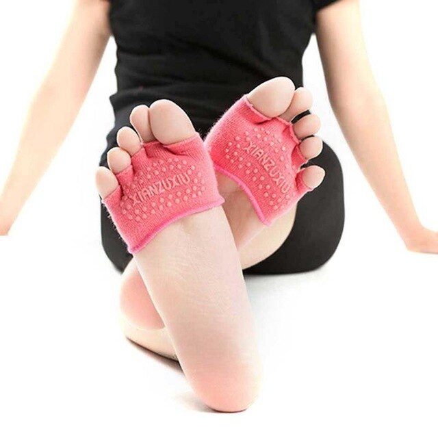 Finger-Separated Yoga Socks